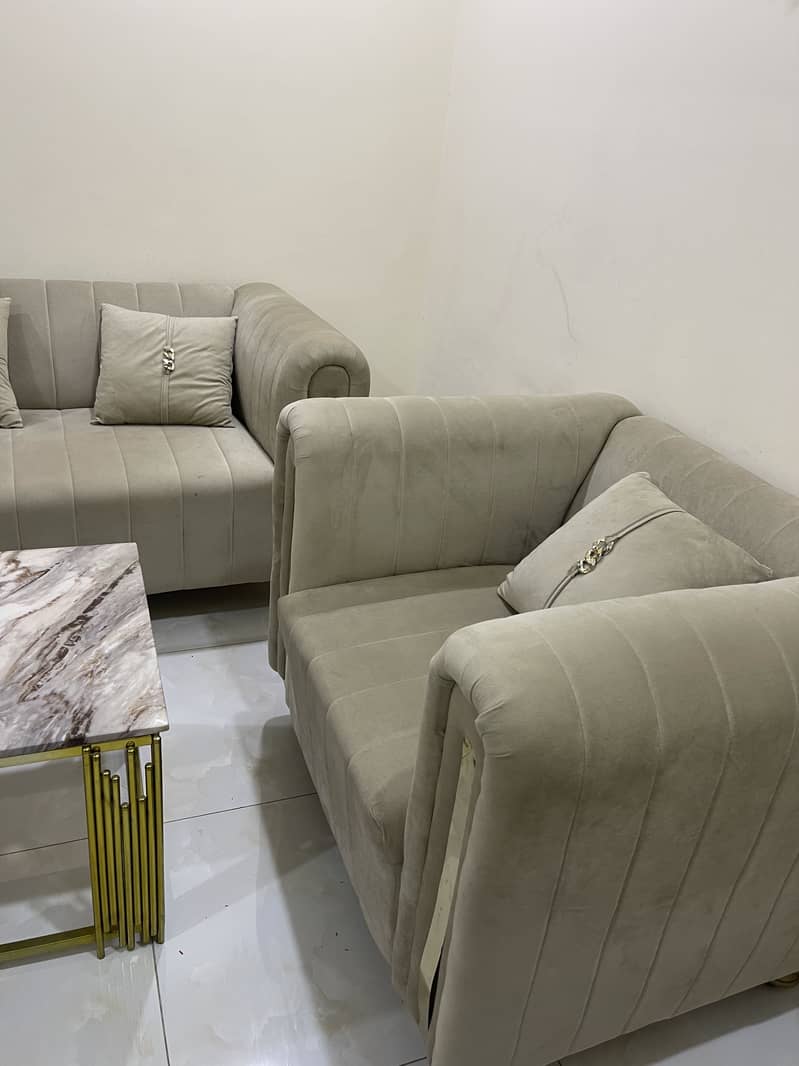 Five seater sofa set with table 3