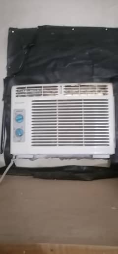 Japanese window ac with supply