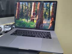 Macbook Pro 2019 32GB RAM 4GB Graphic