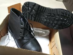 uniform black shoes