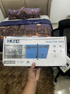 Dual Monitor Arm (MXG BMA-24P)