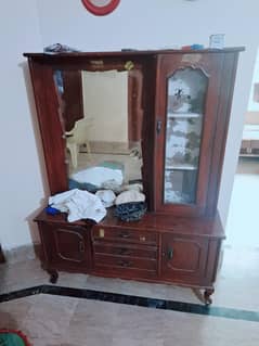 Dressing table