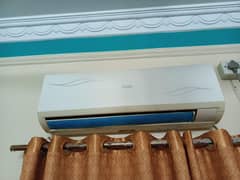 Iam selling My Haier 1ton split Ac