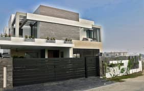 01 Kanal Slightly Used Most Fabulous Architectural Design Proper Double UNITE Bungalow For Sale Having Solid Construction In Dha phase 5 lahore , TOP LOCATION