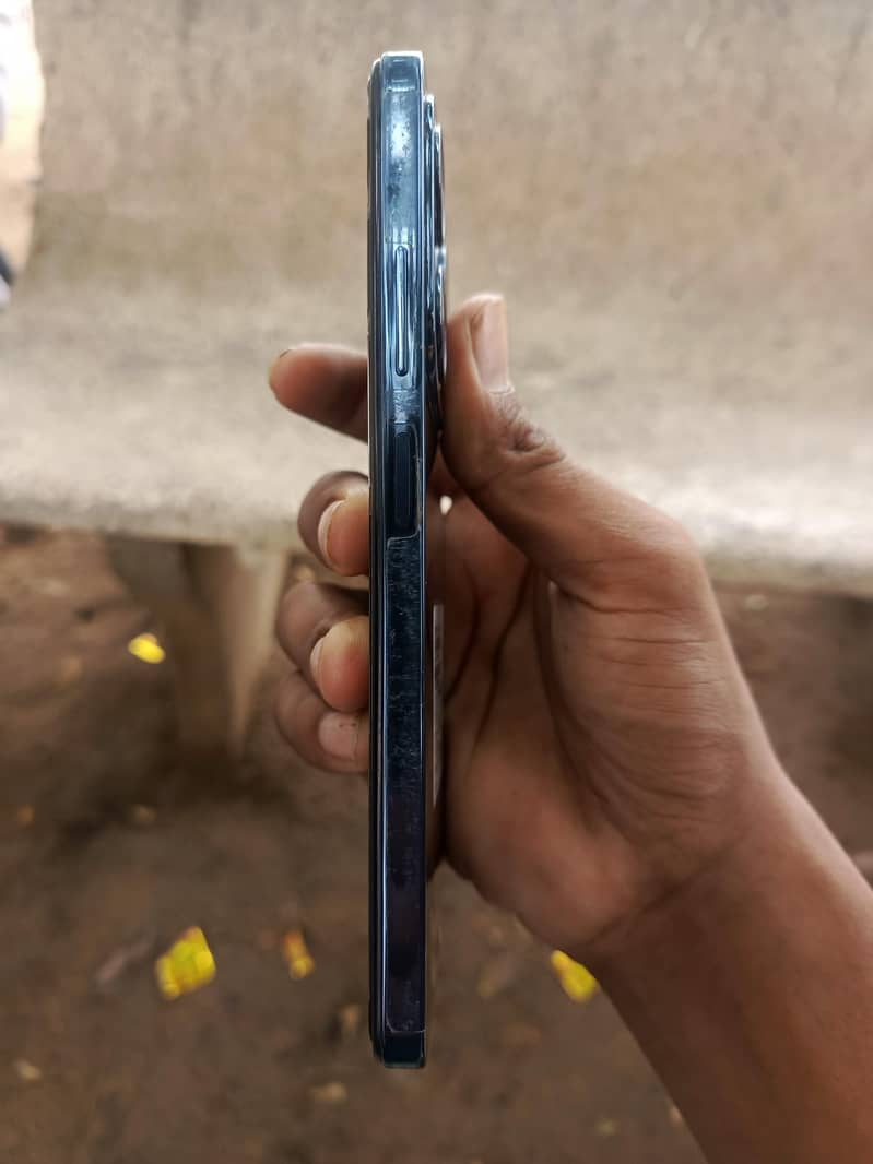 infinix hot 40i mobile using condition 10 + 10 3