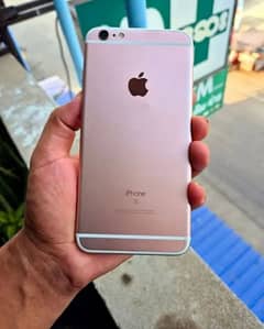 iPhone 6s plus 128 GB complete box my WhatsApp number 03286487884