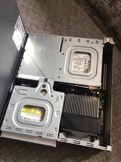 fujistu dekstop pc . . 2gb ram core 2 dou window 7