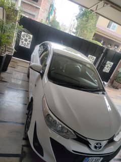 Yaris car for sale new condition