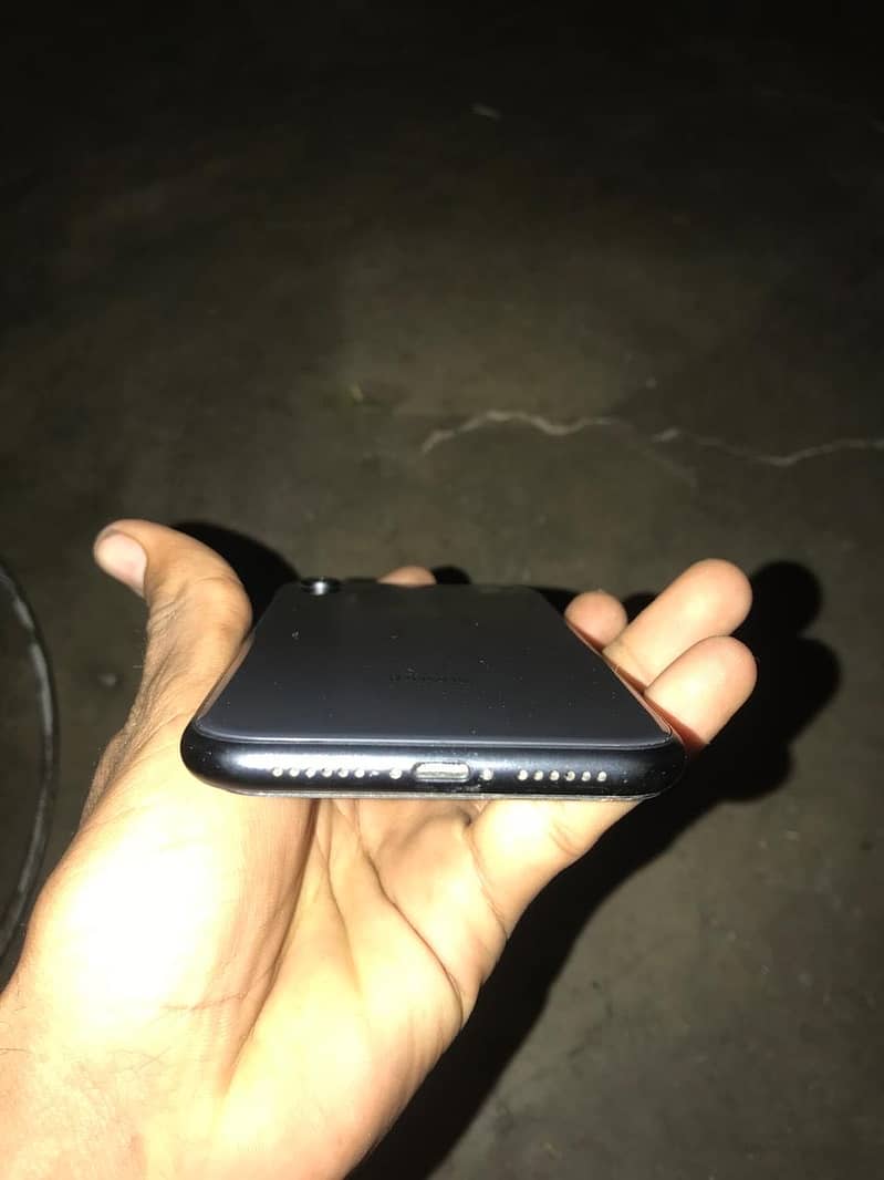 iphone xr 10/9 condition exchange with up model 2