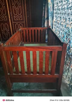 baby cot