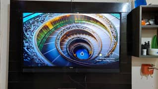 Haier 40 inch led + MI TV box