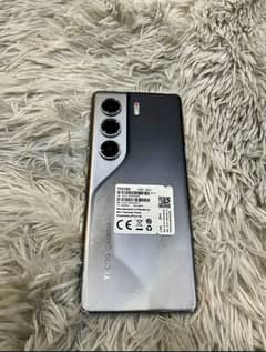 Tecno camon 40 pro