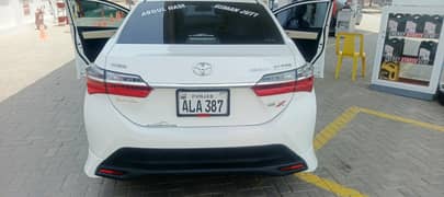 condition 10 by 10 white colour
