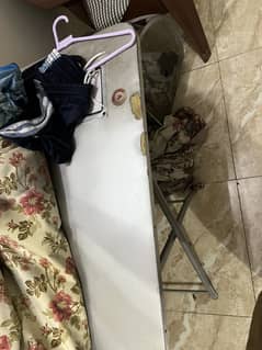 Folding Iron stand for sale