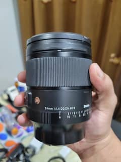Sigma 24mm 1.4 with box 7 months warranty