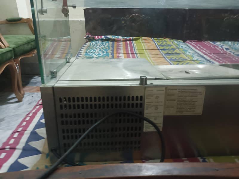salad bar counter with Colling unit 1