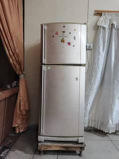 Dawlance 2 door Fridge lush condition