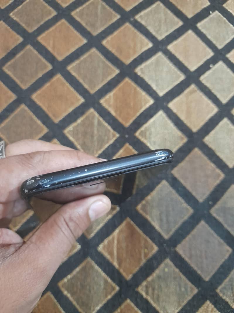 iphone 7plus memory 128gb non pta 2 month sim working 0