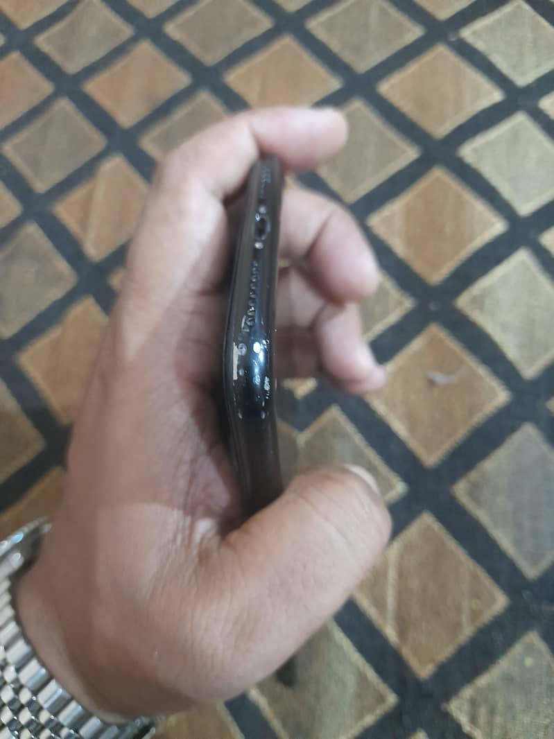 iphone 7plus memory 128gb non pta 2 month sim working 2