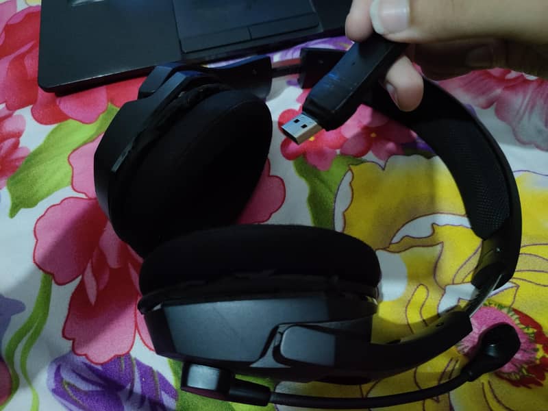 HyperX Stingercore Wireless (Faulty) 1