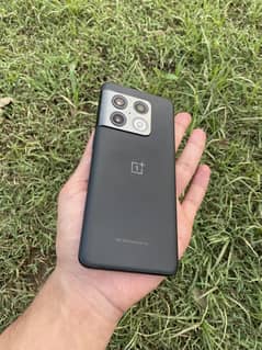 One Plus 10 Pro