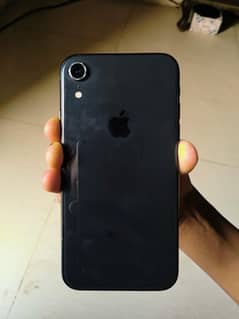 iphone xr, factory unlocked,64 gb, waterpack,82 battery health,