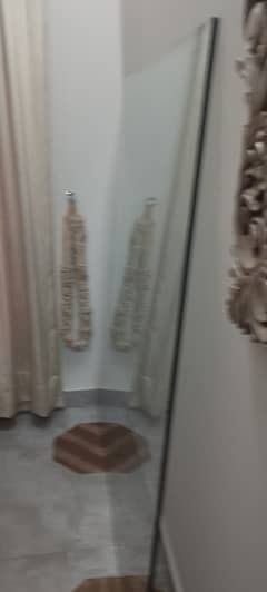 Glass for dinning table