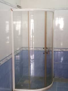Premium Shower Cabin – Excellent Condition!