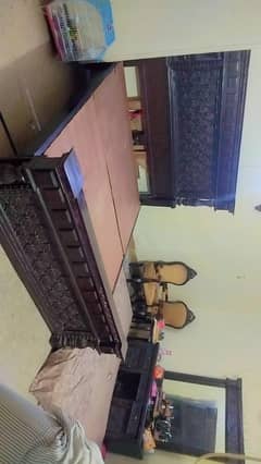 kings size bed with dressing table & side table
