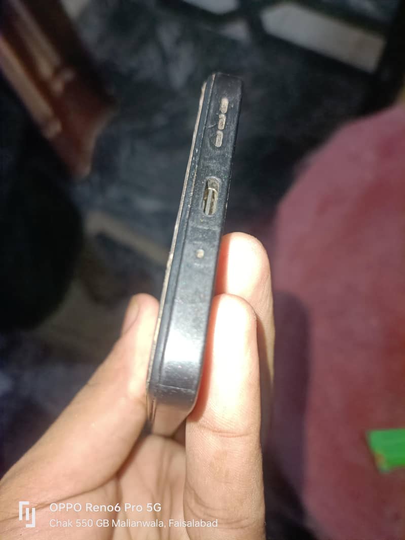 Redmi 13C 6 128 Condition 10/10  With original Charger and Box No open 3