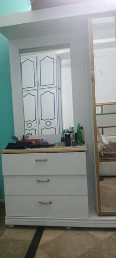 dressing table