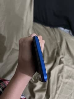 Vivo y19 8/256 gb with charger