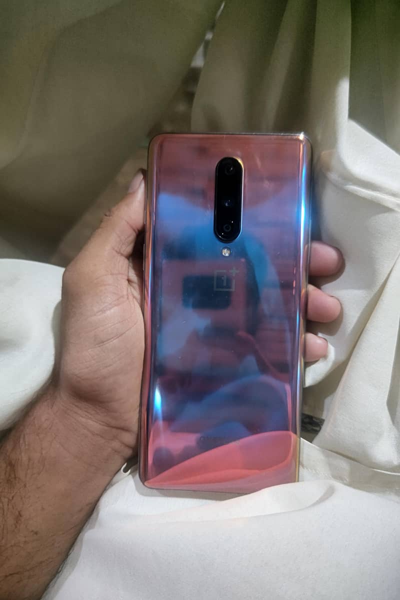 OnePlus 8 white line issues condition 10/10 1