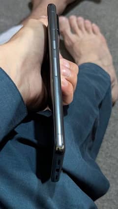 pixel 7 pro back crack baki 10/10
