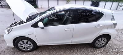 toyota aqua s