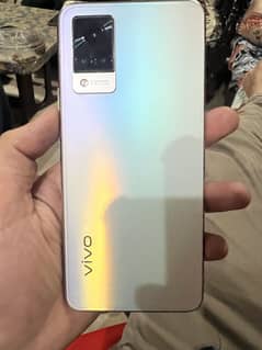 Vivo v21