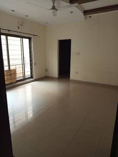 10 marla upper portion available for rent in bahria town phase 2