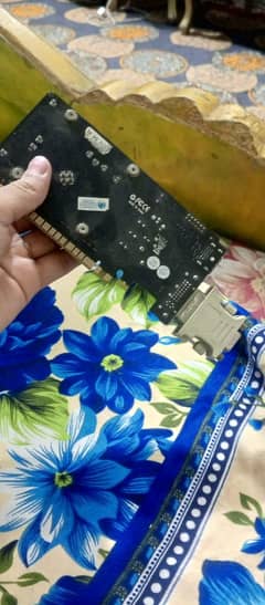 2GB graphics card