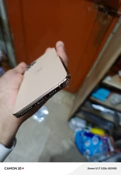 iPhone 11pro max pta approved