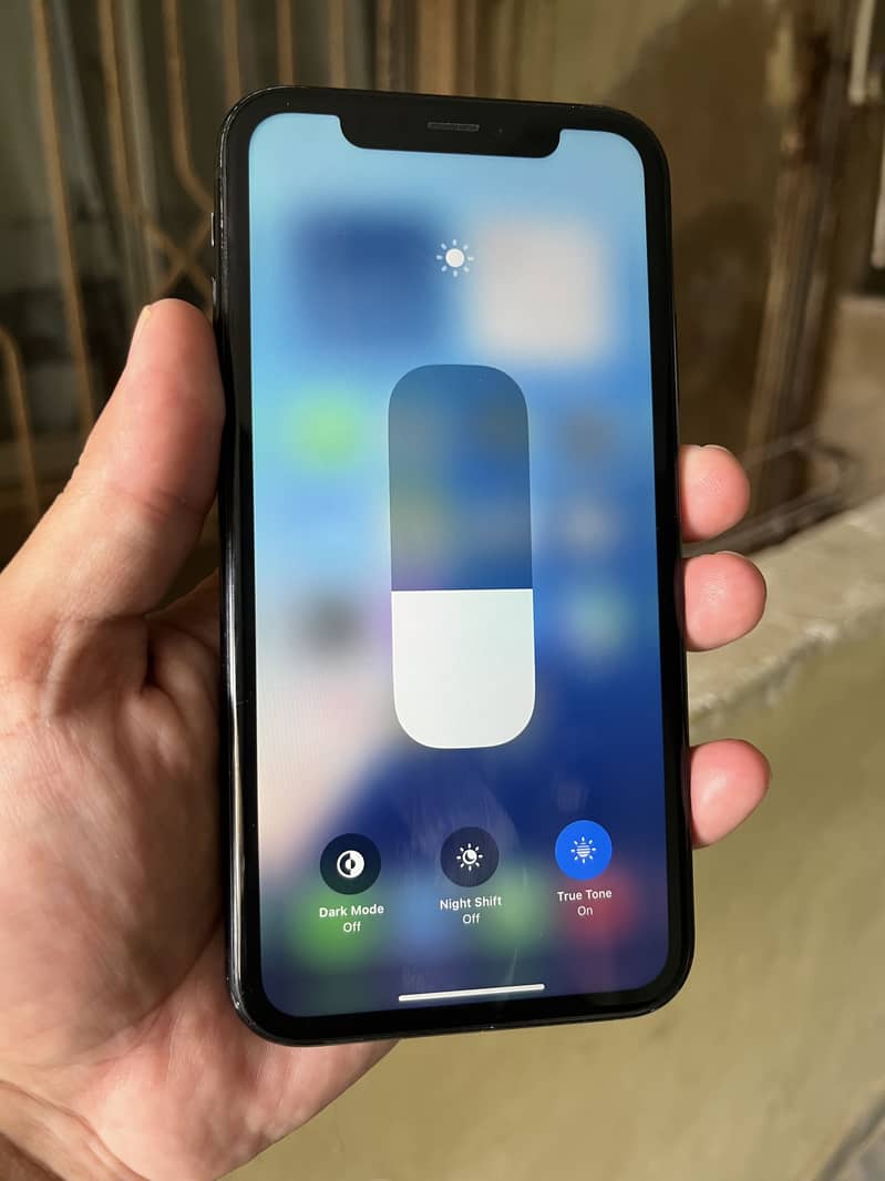 iPhone XR 128gb factory unlock non pta mobile for sale only set 2