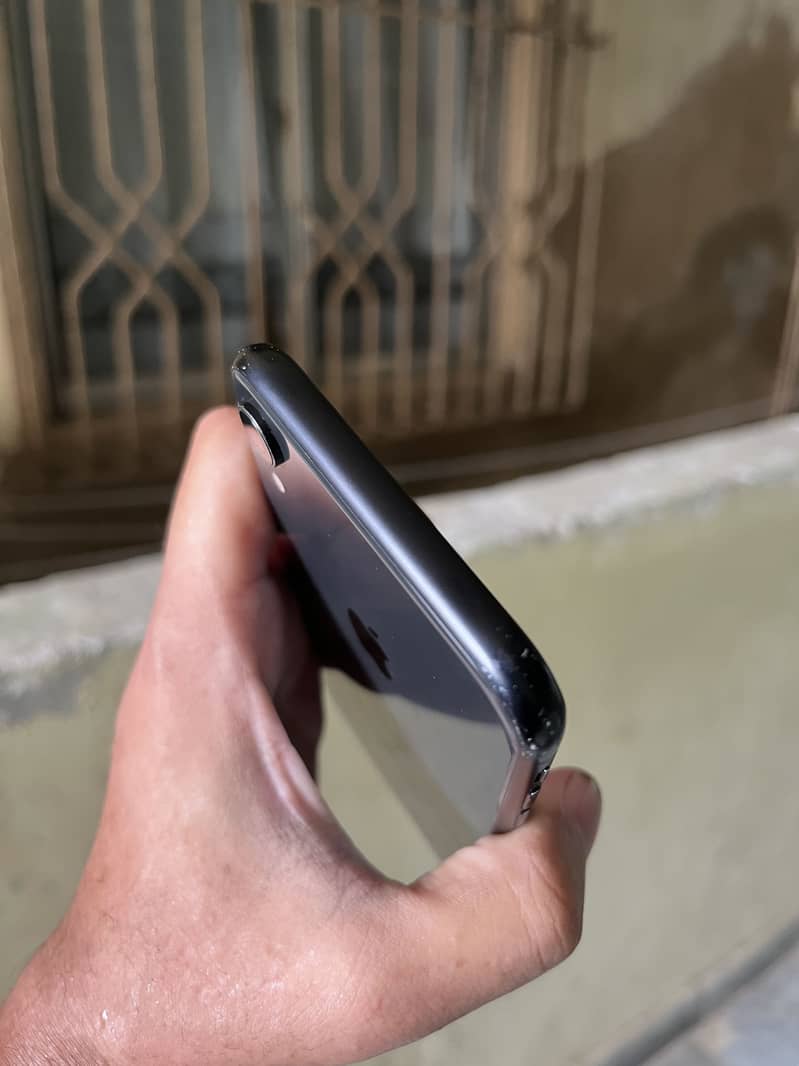 iPhone XR 128gb factory unlock non pta mobile for sale only set 7