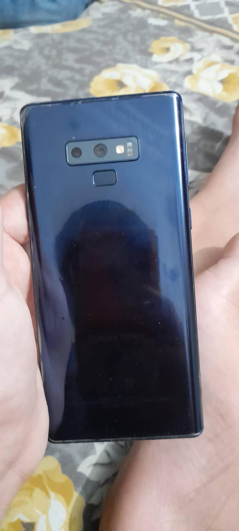 note9 new condition exchange posiblwith any phone 1
