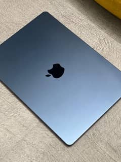 Macbook Air M2 - 8/256 GB