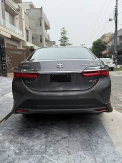 Toyota corolla grande 1.8 X black interior