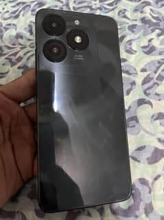 Itel A70 4/128gb box charger available