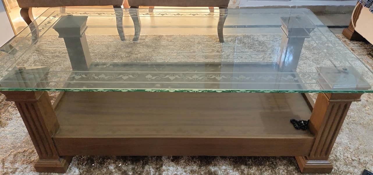 coffe table with side tables 0