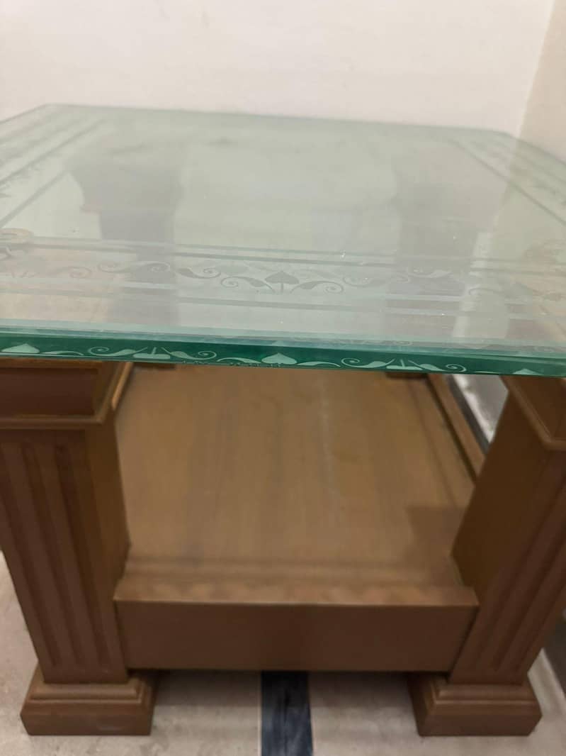coffe table with side tables 5