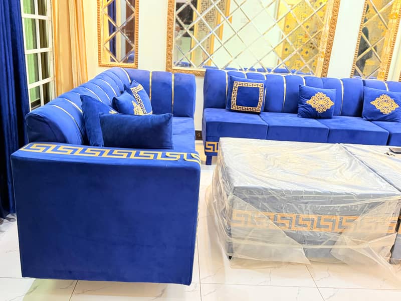 just 2 months used look like new sofa set and 3 tables 10by10condition 0