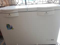dawlance deep freezer