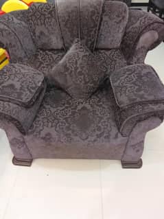 strong and luxury sofa set